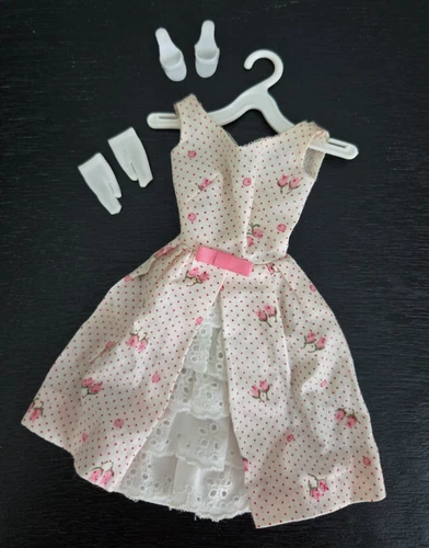 Vintage 1960s Barbie Garden Party Dress #931 & accessories
