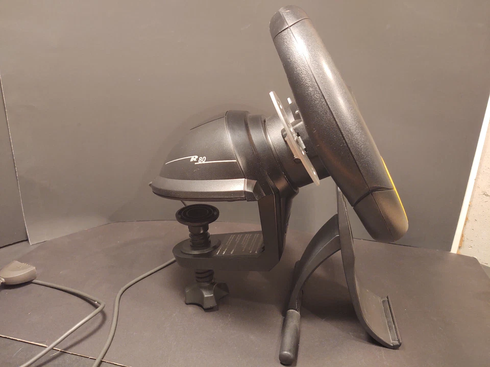 RUEDA DE CARRERAS DEPORTIVA SAITEK R80 CON CABLE DE ALTO RENDIMIENTO PARA COMPUTADORA PC. Foto 4 de 4