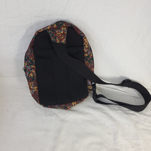 Funko Pop! Star Wars FL Futura Laboratories Sling Bag. Multi-Color New 12x9x2 - Picture 4 of 9