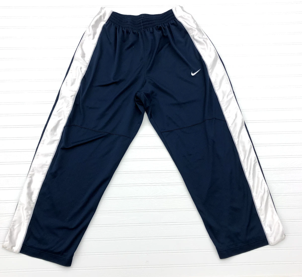 Grey Trousers. Nike IN