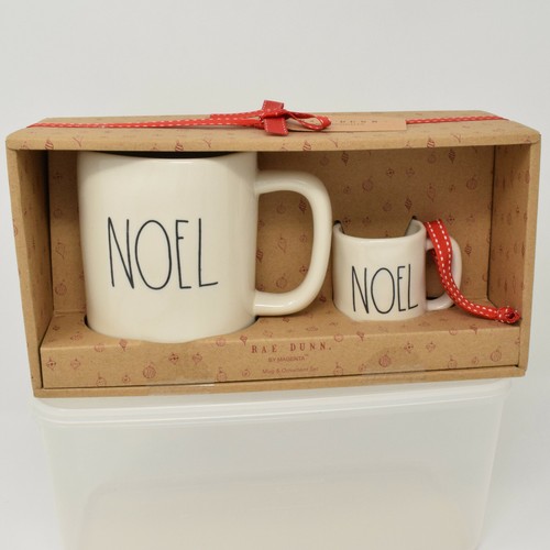 Rae Dunn Noel Taza Mini Taza Adorno Set Nuevo en Caja Vacaciones Magenta Letras Grandes - Imagen 7 de 8