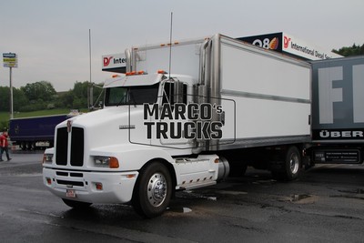 LKW Foto Kenworth K100 Kofferauflieger Schweiz weiß #f1pz