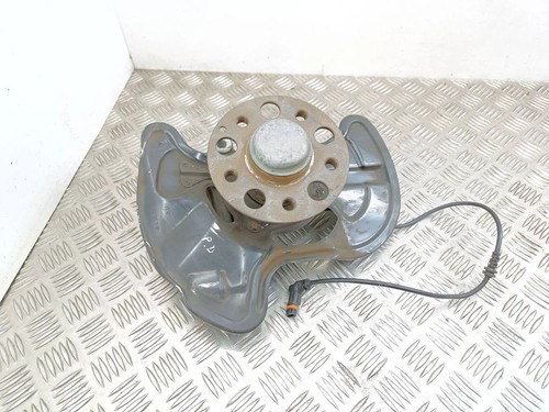 Mercedes-Benz E C207 W207 2012 Vorne rechts Radnabe Vorderrad Benzin RPG14399