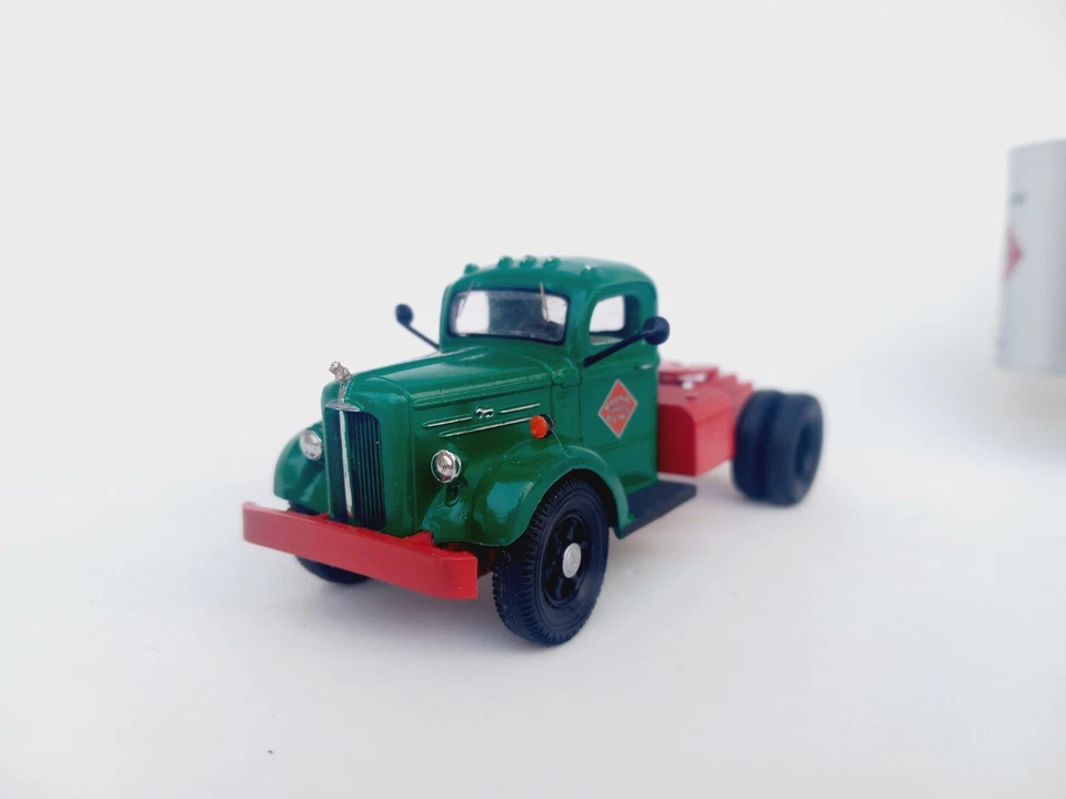 1/50 o scale 3d printed 1952 Mack A50 truck handmade custom kit bash REA - Image 2 of 4