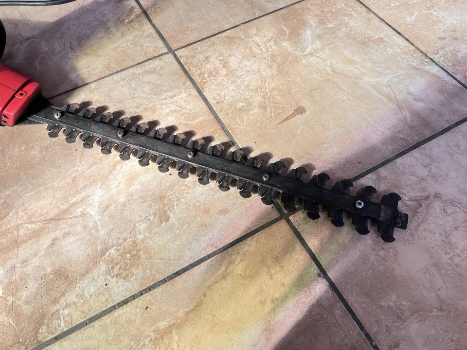 SHINDAIWA SH45 TAGLIASIEPI TOSASIEPI ELETTRICO PROFESSIONALE DOPPIA LAMA✅ - Immagine 4 di 4