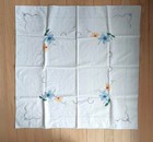 Vintage square table topper applique and embroidery detail, hemstitch edge 31" — photo 3