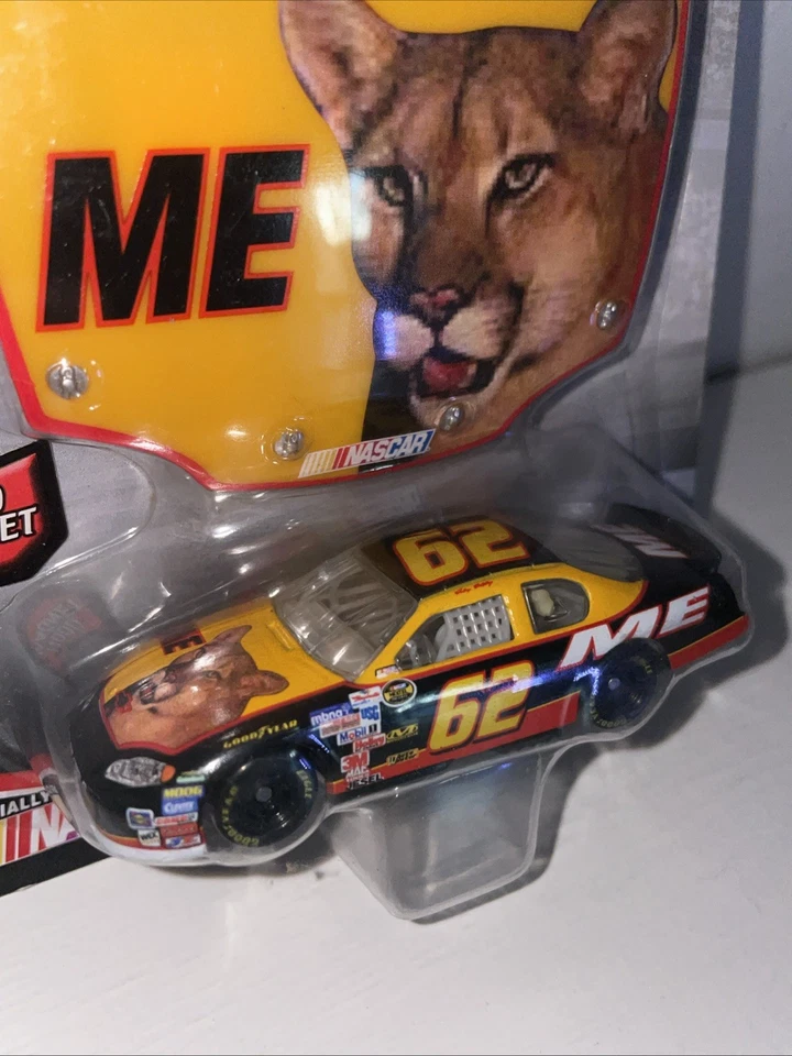 2006 Ricky Bobby #62 “ME” Talladega Nights NASCAR 1/64 Scale Diecast Boxed - Image 3 of 4
