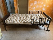 Invacare Full Electric Hospital Bed5410IVC Foam Mattress 5180 Half Rail Pick up
