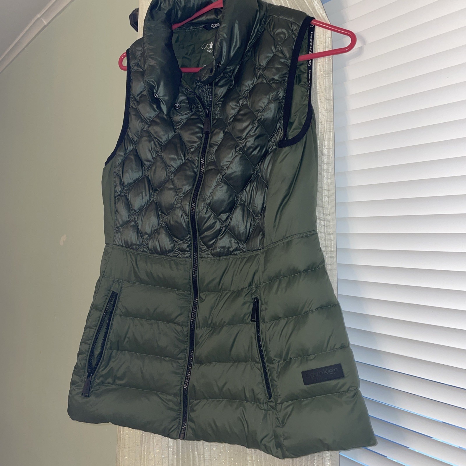 Picture 1 of 6
