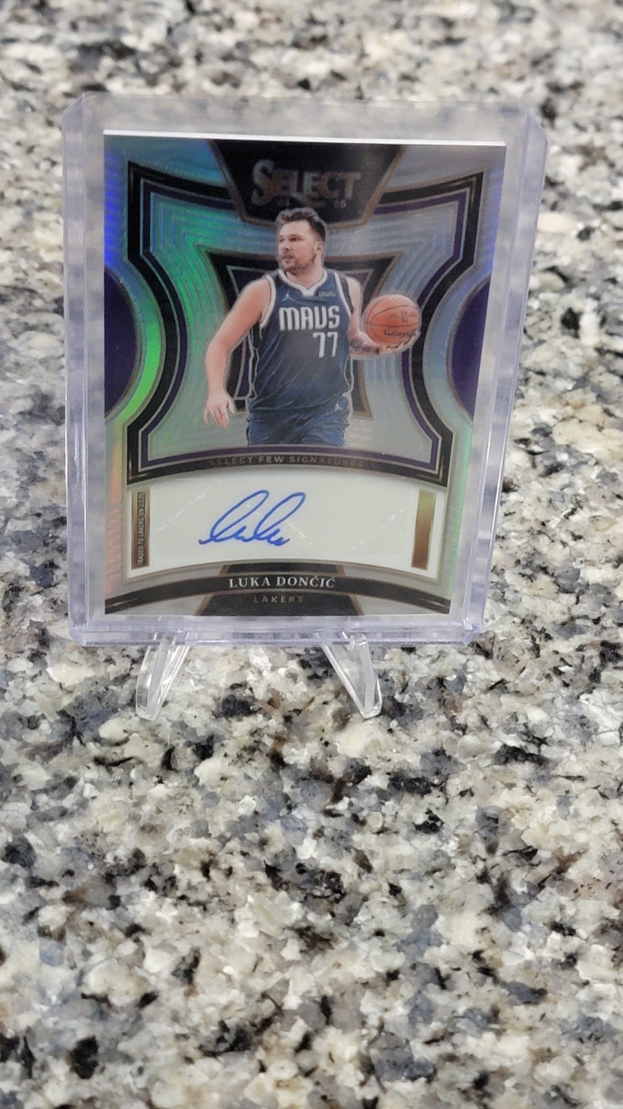 Luka Doncic 2024-25 Panini Select Few Signatures Prizm Auto /30