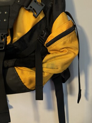 Oakley Icon 1.0 Backpack - Yellow/Black - Vintage - Genuine | eBay
