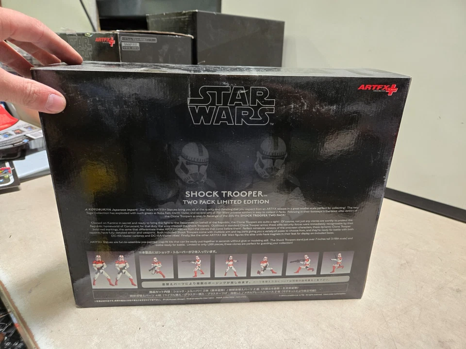 KIT DE VINILO KOTOBUKIYA ARTFX+ STAR WARS SHOCK TROOPER PAQUETE DE DOS 1/10 WONDERCON 2012 Foto 3 de 4