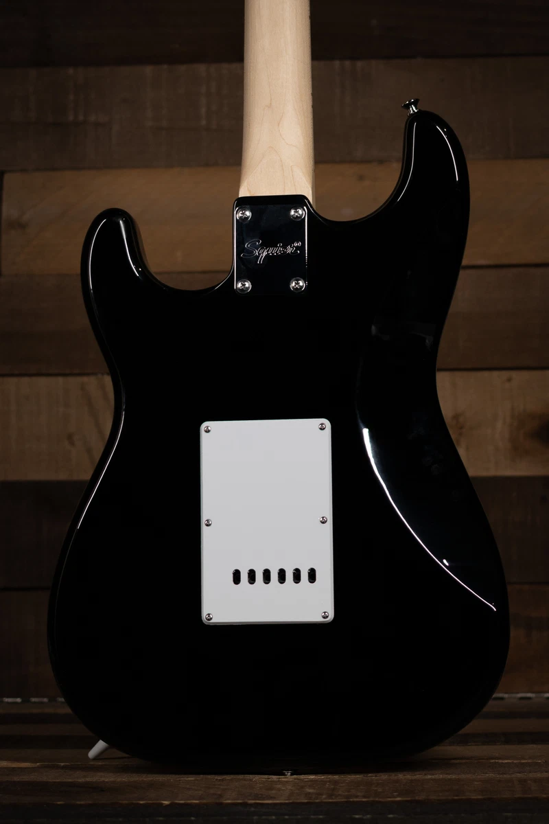 Squier Affinity Series™ Stratocaster®, Maple Fingerboard, White Pickguard,  Black