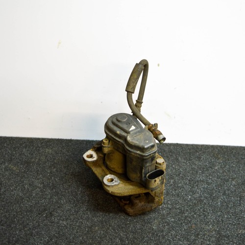 BMW 5 Touring F11 520 d soporte de freno trasero izquierdo 3234699 2.00 diésel 11759639 - Imagen 2 de 6