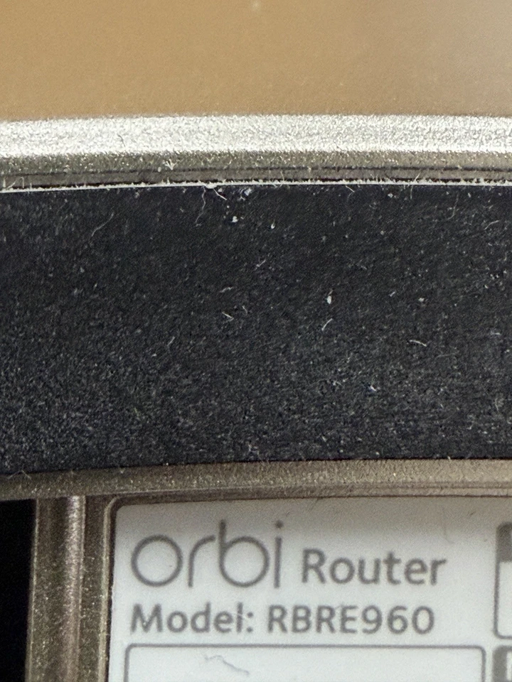 Netgear Orbi Router RBRE960 - Bild 2 von 4