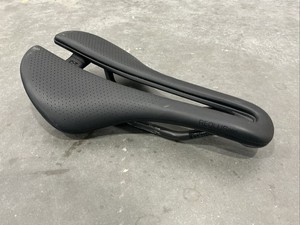 Bontrager Montrose Pro Bike Saddle サドル Bontrager Montrose Pro Saddle user reviews : 4.2 out of 5