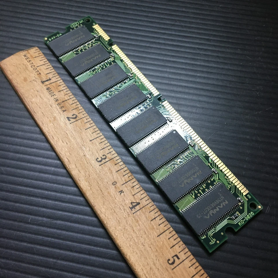Nanya 128MB PC133 SDRAM Desktop Computer Memory - Image 2 of 2