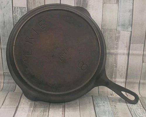 Vintage Pre-Griswold "ERIE" #8 Cast Iron Skillet 3rd Series 704K Rare Heat Ring
