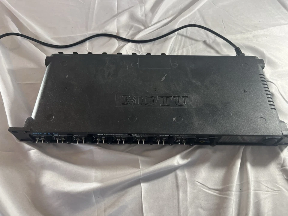 MOTU 8pre USB Audio Interface 16x12 Working Studio Recording Preamp - Image 2 of 4