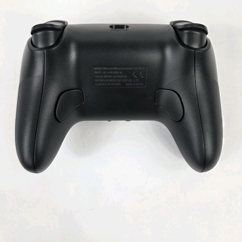 Controller cablato 8BitDo Ultimate per Xbox, joystick e trigger effetto Hall - Foto 9 di 11