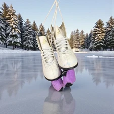 American Athletic Tricot-Lined Figure Skates Girl’s Size 3- Barely Worn