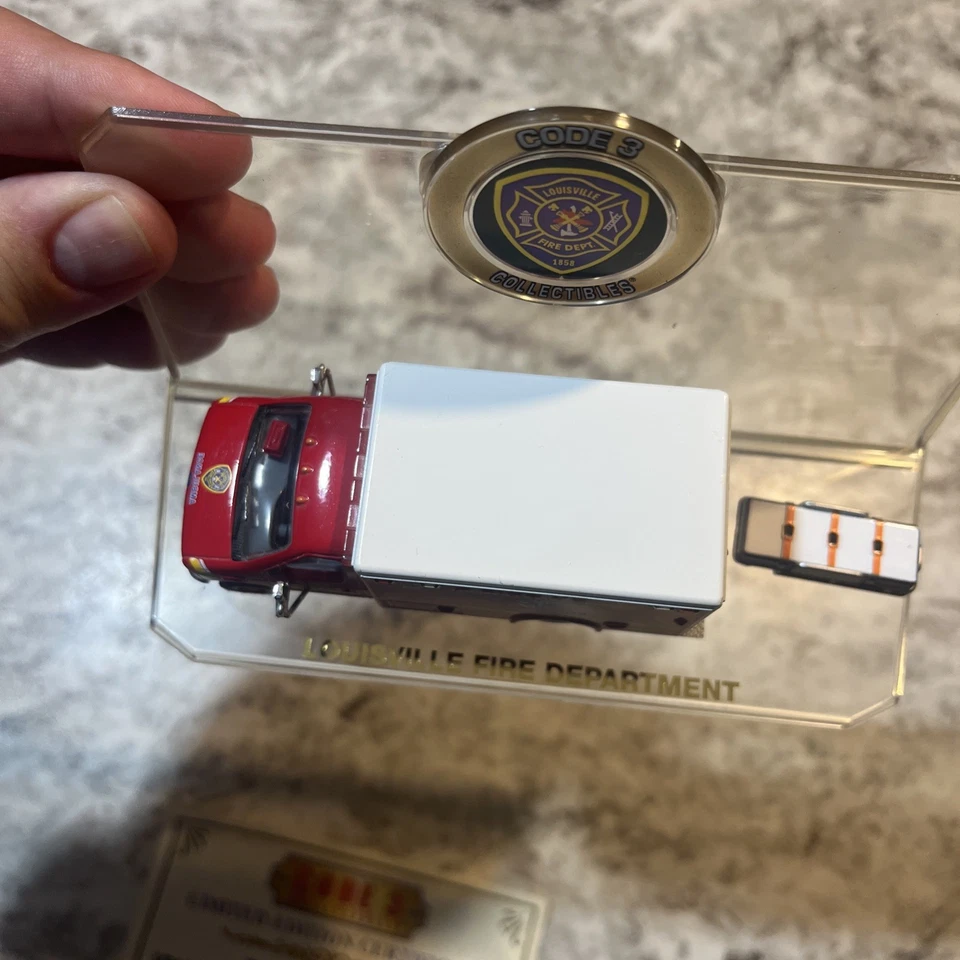 CODE 3 Ford Louisville Fire & Rescue Ambulance 1:64 Die Cast - Image 4 of 4