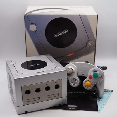 Nintendo GameCube Console System DOL-001 Silver Boxed Tested
