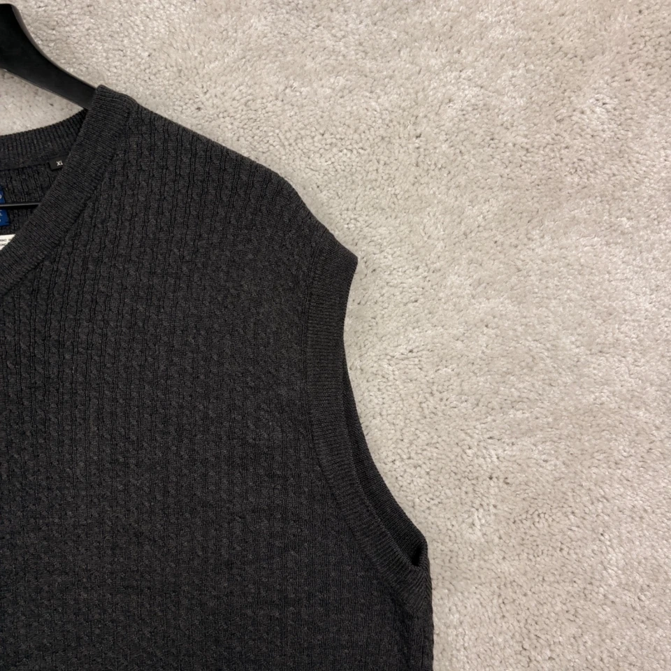 Callaway Sweater Vest Mens XL Gray Ribbed V Neck 100% Extra Fine Merino Wool - Image 3 of 4