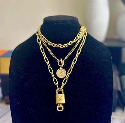 Authentic Louis Vuitton Gold Lock and Key #316 With Gold Chain necklace