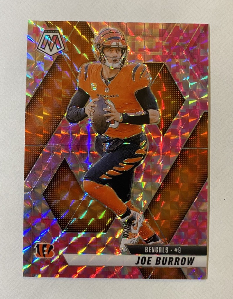 Panini 2025 Mosaic Football: Joe Burrow #97 Camo Pink Prizm - Bengals