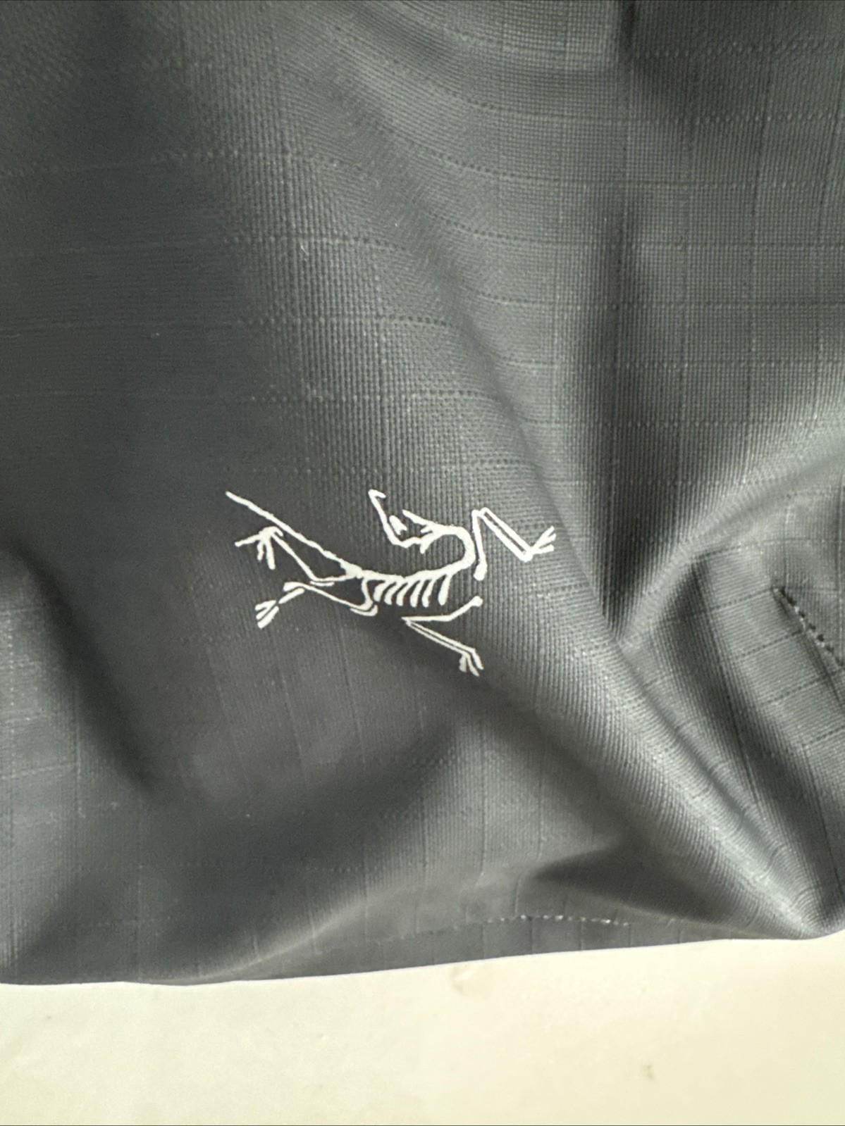 Arc'teryx Granville Crossbody Bag Black 3L Water Resistant Shoulder Pack NWT image 2