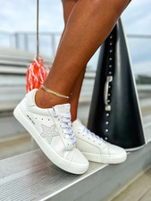 Vintage Havana Womens Size 6 Pearl Embellished Star Sneakers in White 90 S3