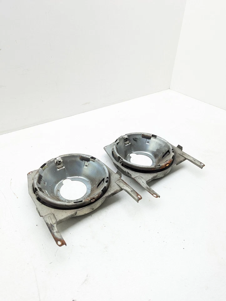 Pair 1974 Mercedes Benz 240D Diesel front Headlight Assembly Housing - Imagem 4 de 4
