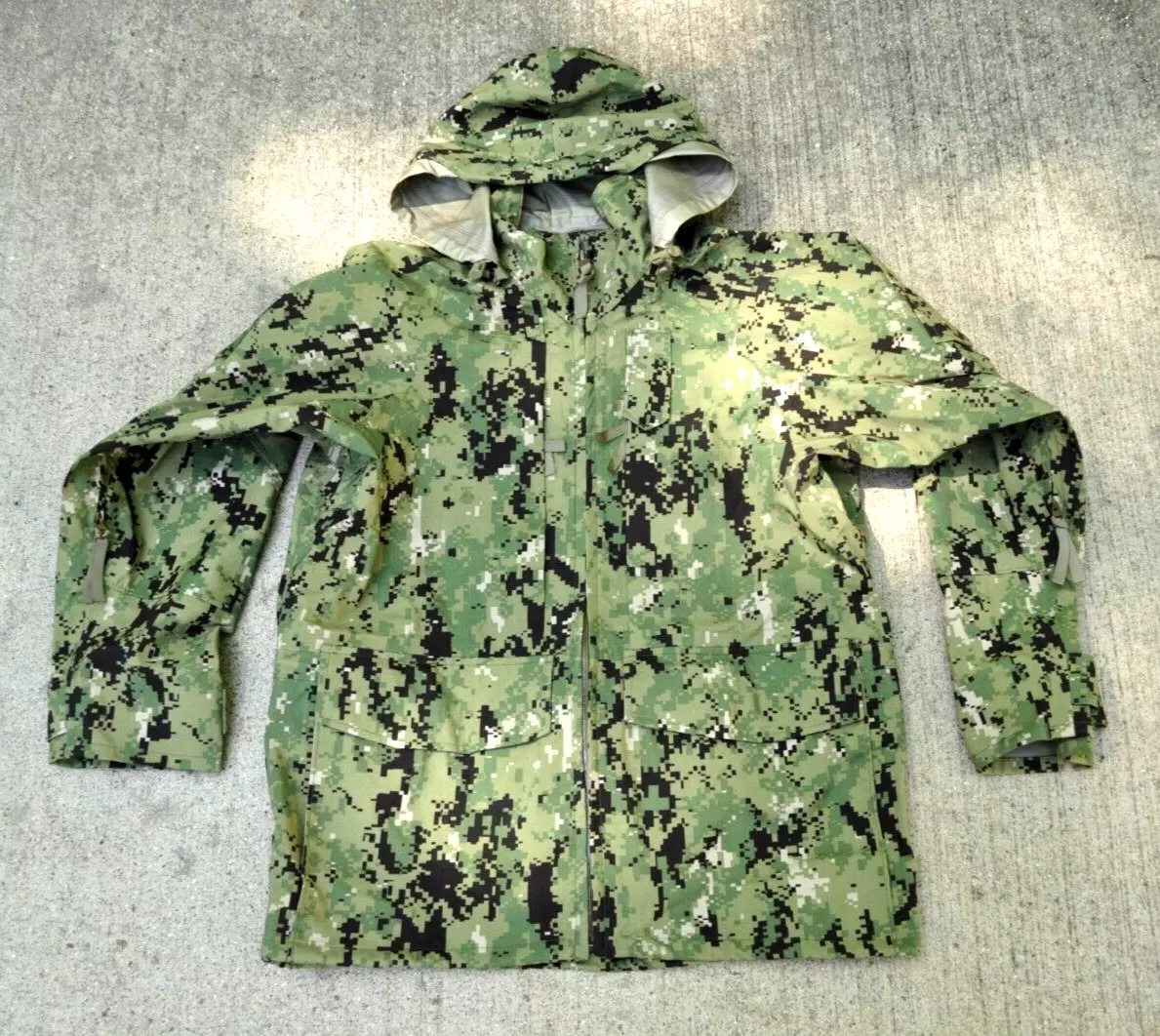 SMALL X-SHORT US Navy NWU Type III AOR2 Woodland Gore-Tex Working Parka Jacket