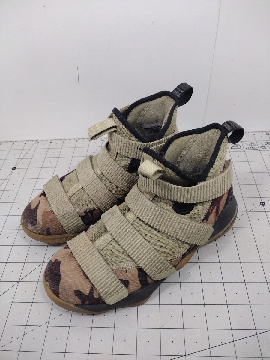 camouflage lebron james shoes