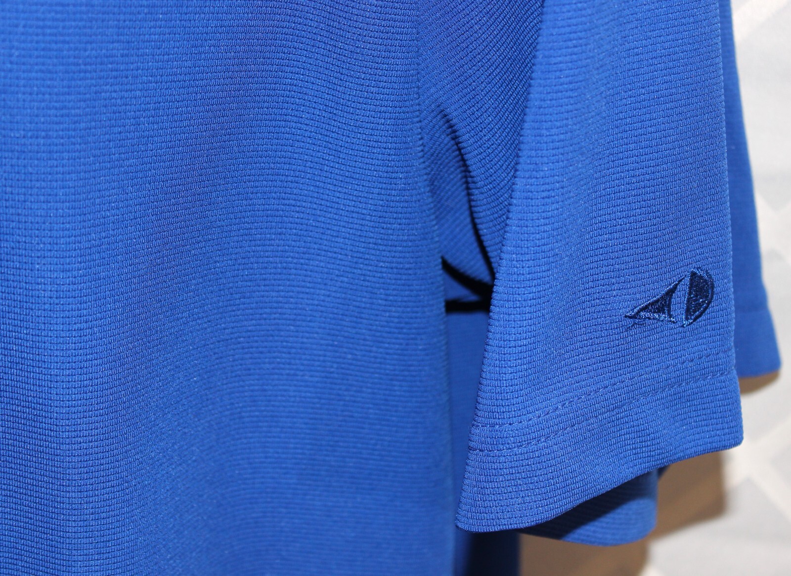 Picture 4 of 5