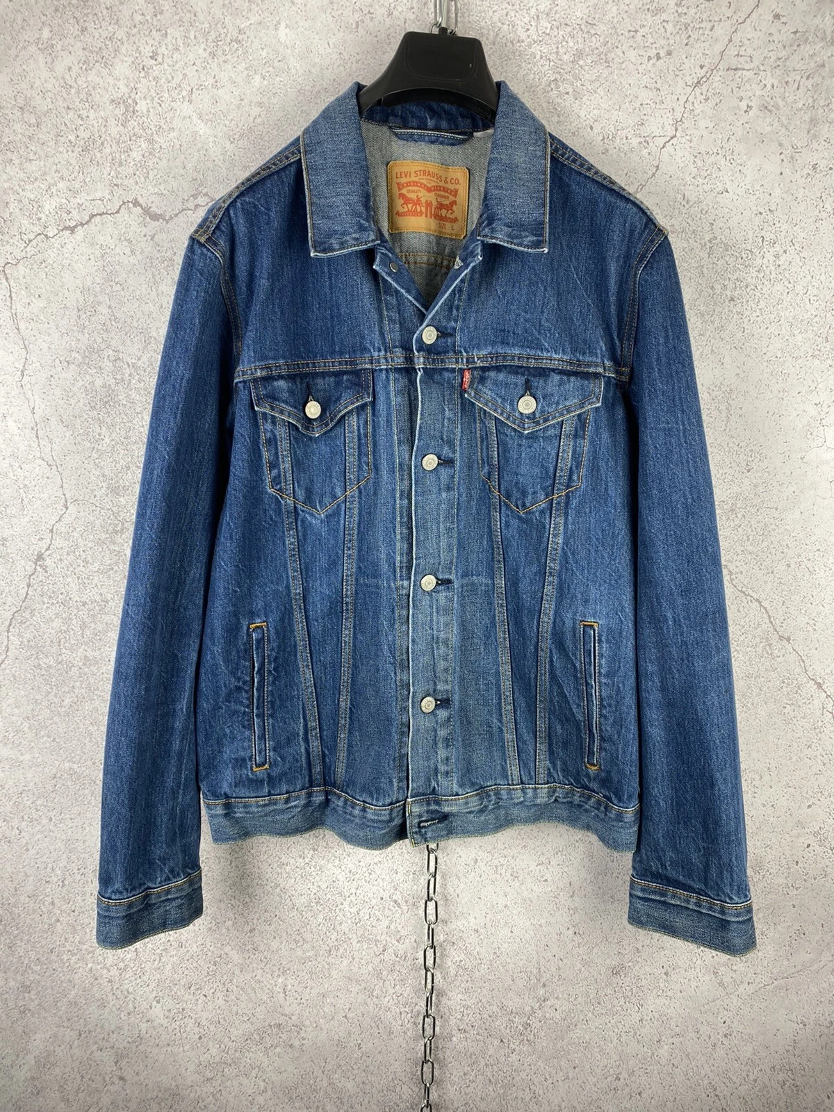 Vintage Levis Mens Denim Light Blue Button Casual Trucker Jacket Size L