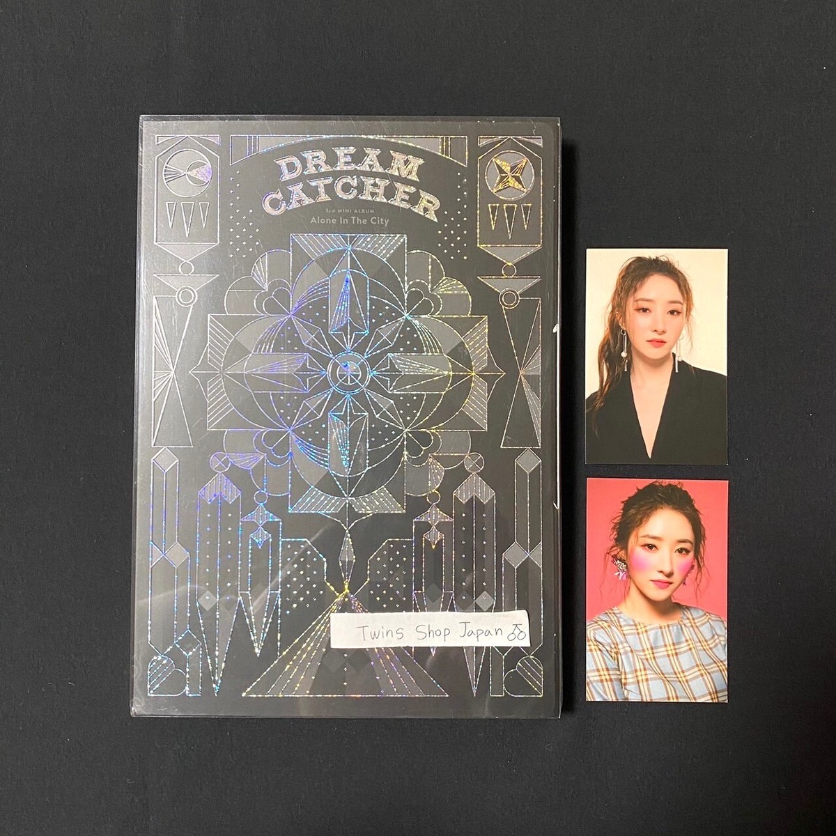 DREAMCATCHER 3rd Mini Album Alone In The City + Photocard DREAMCATCHER 3rd Mini Album Alone In The City + Photocard