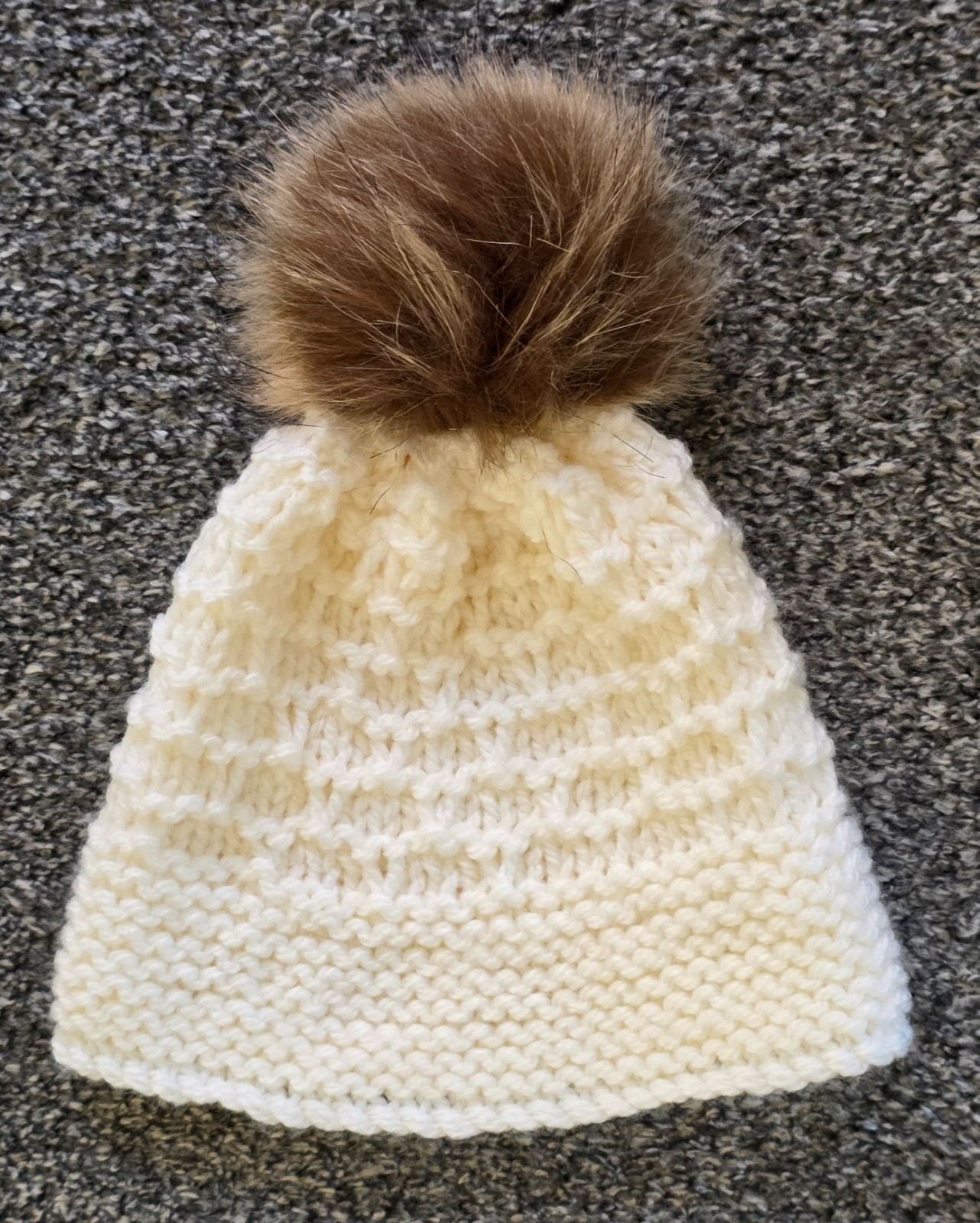 Hand Knitted Baby Cardigan & Hat in Cream Chunky Wool Age 12-18 Months BRAND NEW image 8