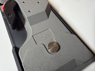 VCT-U14-F SONY-style Quick Release Plate TRIPOD Adapter - Good