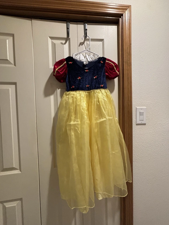 Disfraz Princesa Blancanieves Niña Talla Pequeña (5-7) Foto 2 de 4