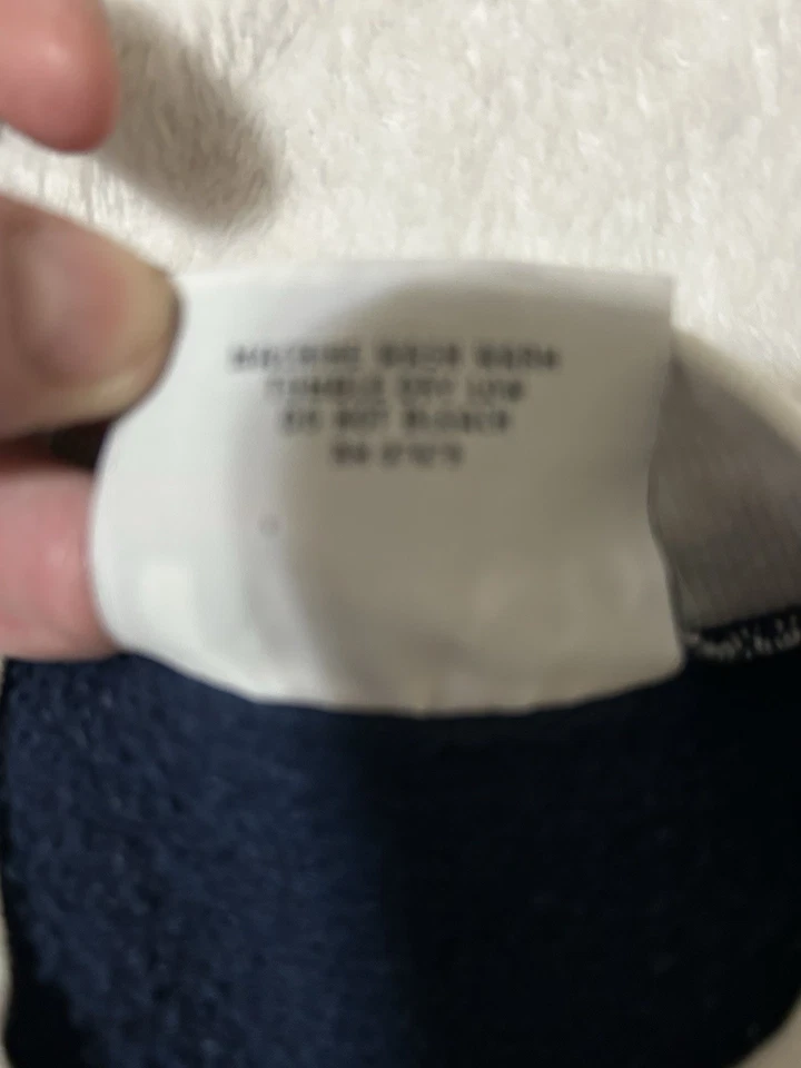 Vintage 90s Women’s Navy Blue Long Sleeve Crew Neck Sweatshirt Puppy Dog Size M - Image 4 of 4