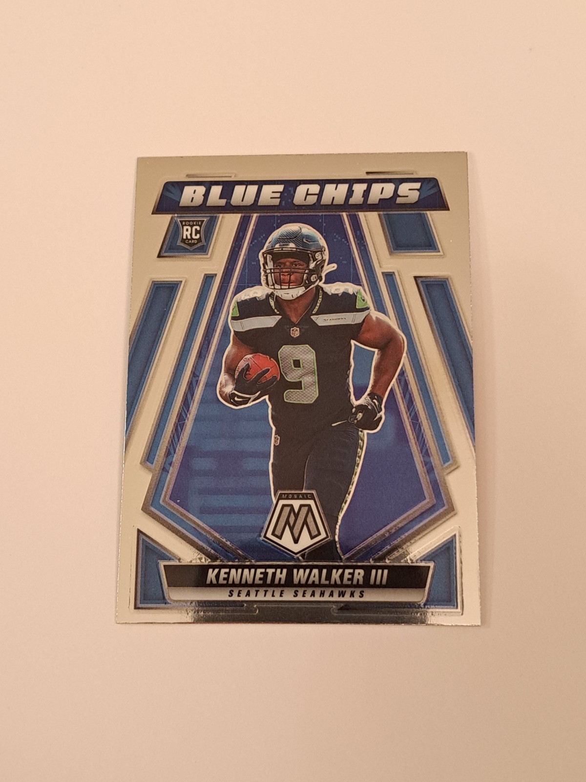 2022 Mosaic Football Kenneth Walker Blue Chips #BC-13 In Toploader RC