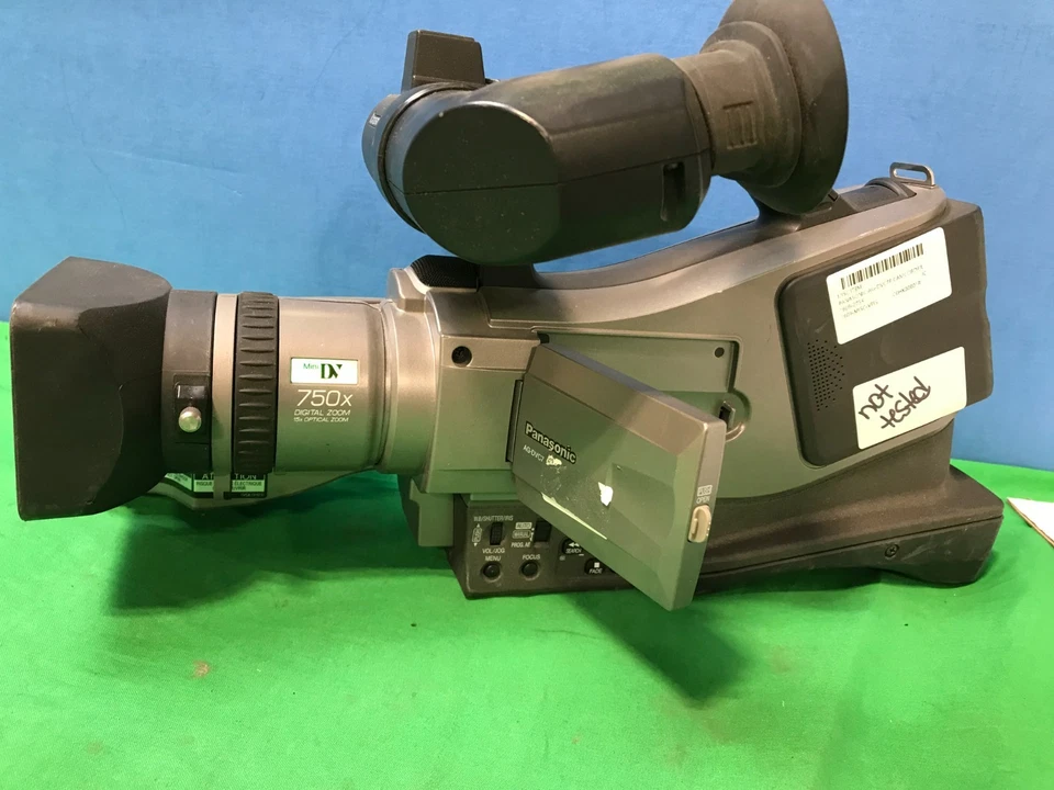 Panasonic AG-DVC7P Professional Full HD AVCHD Camcorder (No Battery) AS IS* - Image 3 of 4