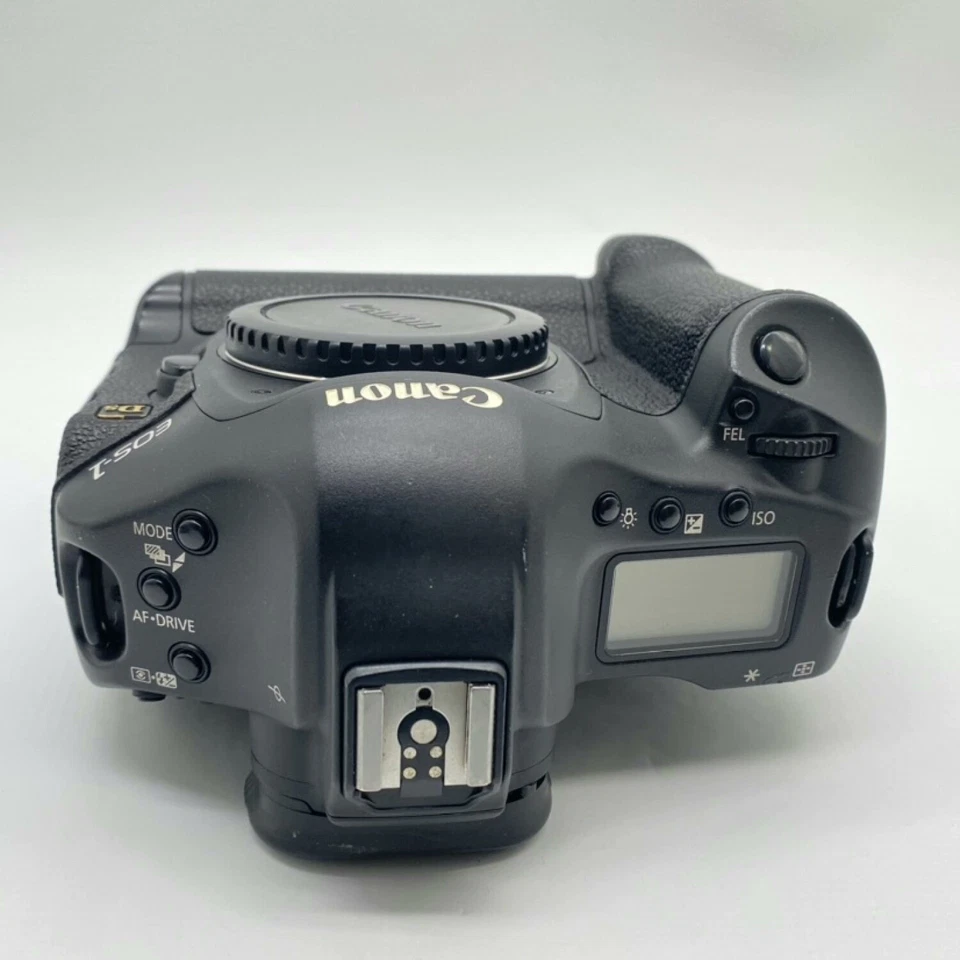 Canon EOS 1Ds Mark III Digital DSLR Camera Body only English Language Viewfinder - Image 2 of 4