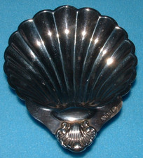 Sterling Silver Scallop Shell Pin Tray - Francis Howard, 1986 Sheffield, 56g