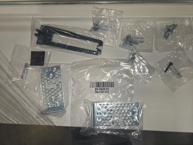 CISCO - 69-2525-01 - CATALYST 2960 RACK MOUNT KIT - NEW