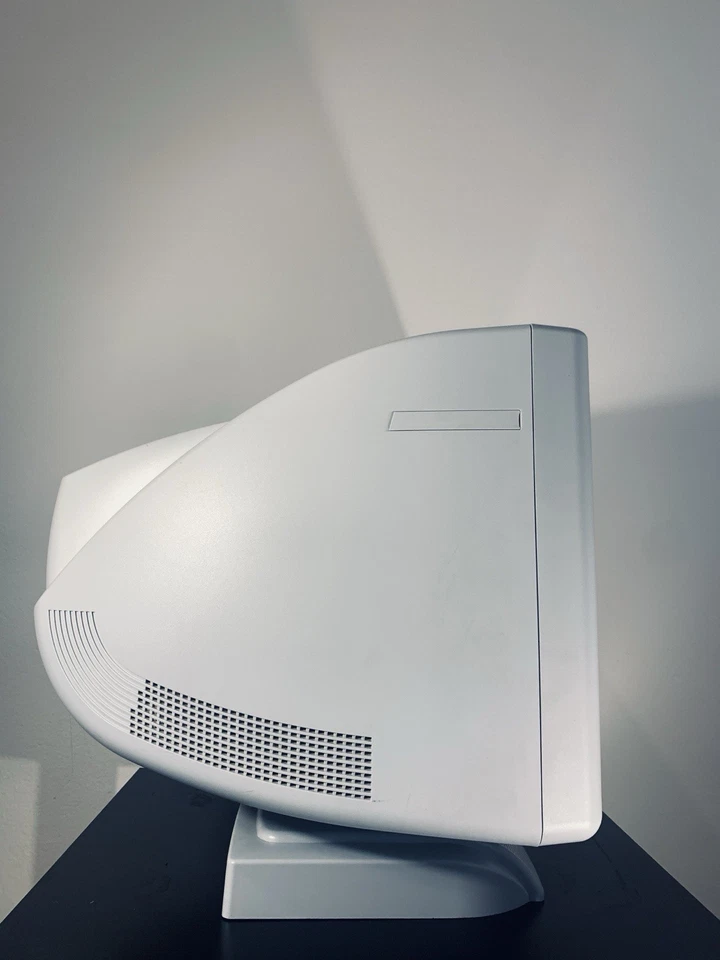 CRT Monitor 19" 130 kHz Beast - Iiyama Vision Master Pro 454 - 345MHz - Bild 4 von 4