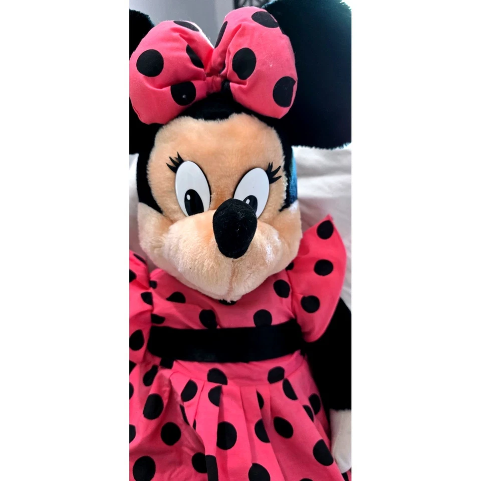 80s VTG Jumbo CLASSIC MINNIE MOUSE 27" APPLAUSE Walt Disney Plush - Image 2 of 4