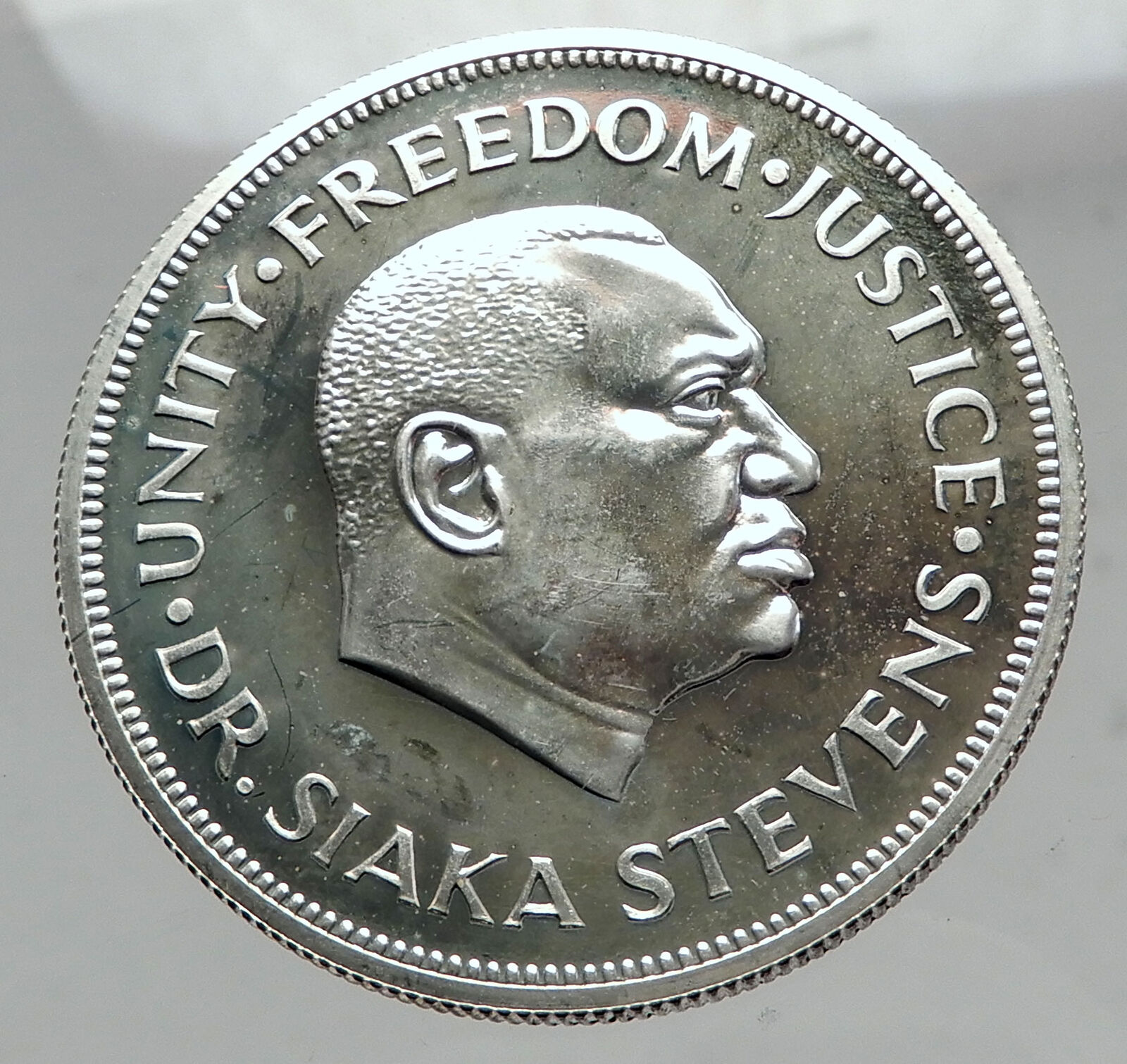 1974 SIERRA LEONE Silver Coin of West AFRICA Dr. Siaka Stevens Bank Lion i63513